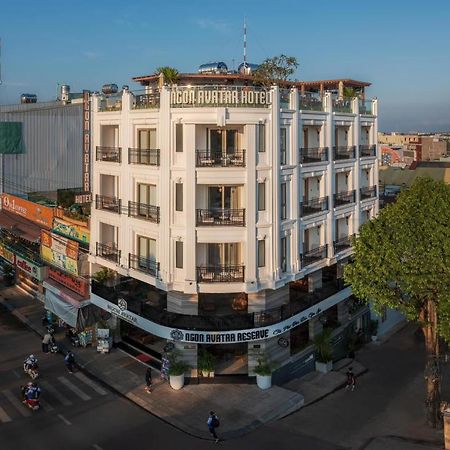 פלייקו Ngon Avatar Hotel מראה חיצוני תמונה