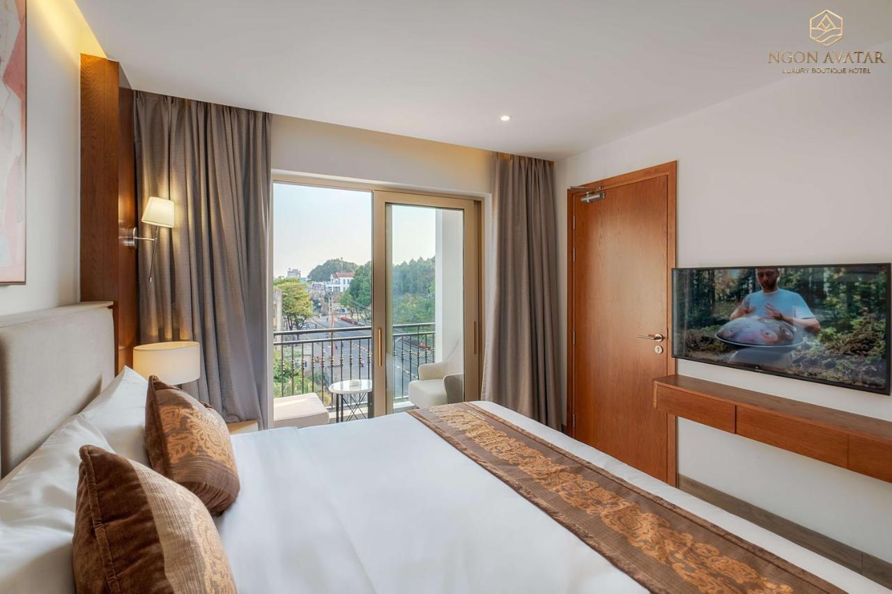 פלייקו Ngon Avatar Hotel מראה חיצוני תמונה