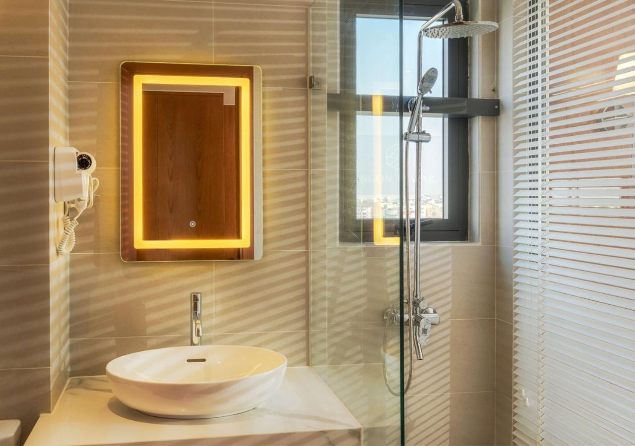 פלייקו Ngon Avatar Hotel מראה חיצוני תמונה