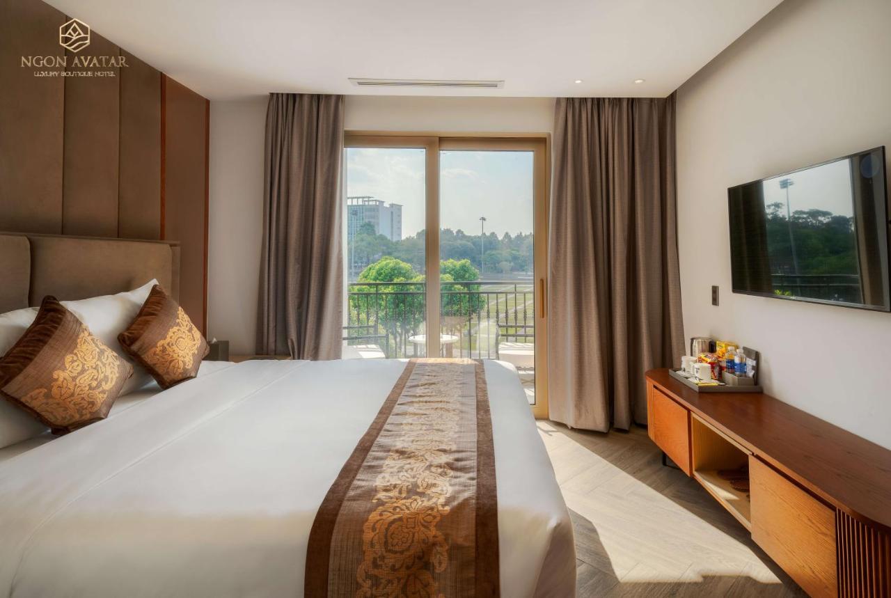 פלייקו Ngon Avatar Hotel מראה חיצוני תמונה
